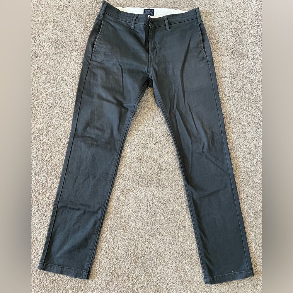 Levi's Men's Dark Charcoal Slim Jeans 31 W x 32 L